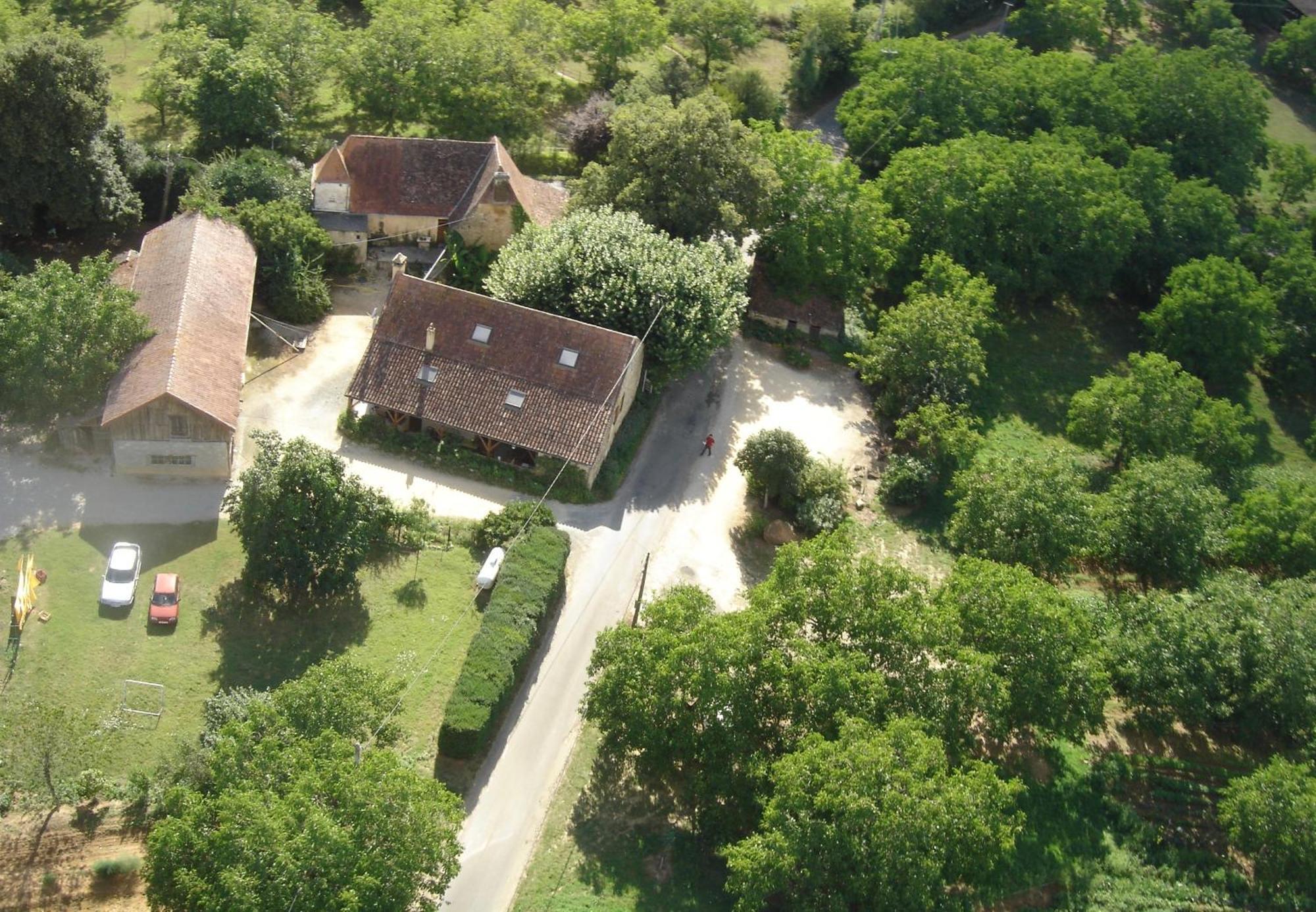 Bed and Breakfast La Ferme De Maraval Cénac-et-Saint-Julien Zewnętrze zdjęcie